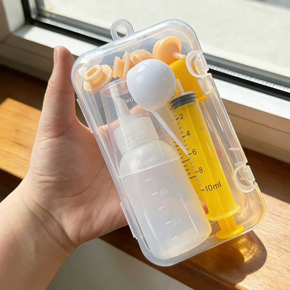 Small pet care set, with a variety of tools and clear scales; Multiple spare silicone heads are bite-resistant and durable.