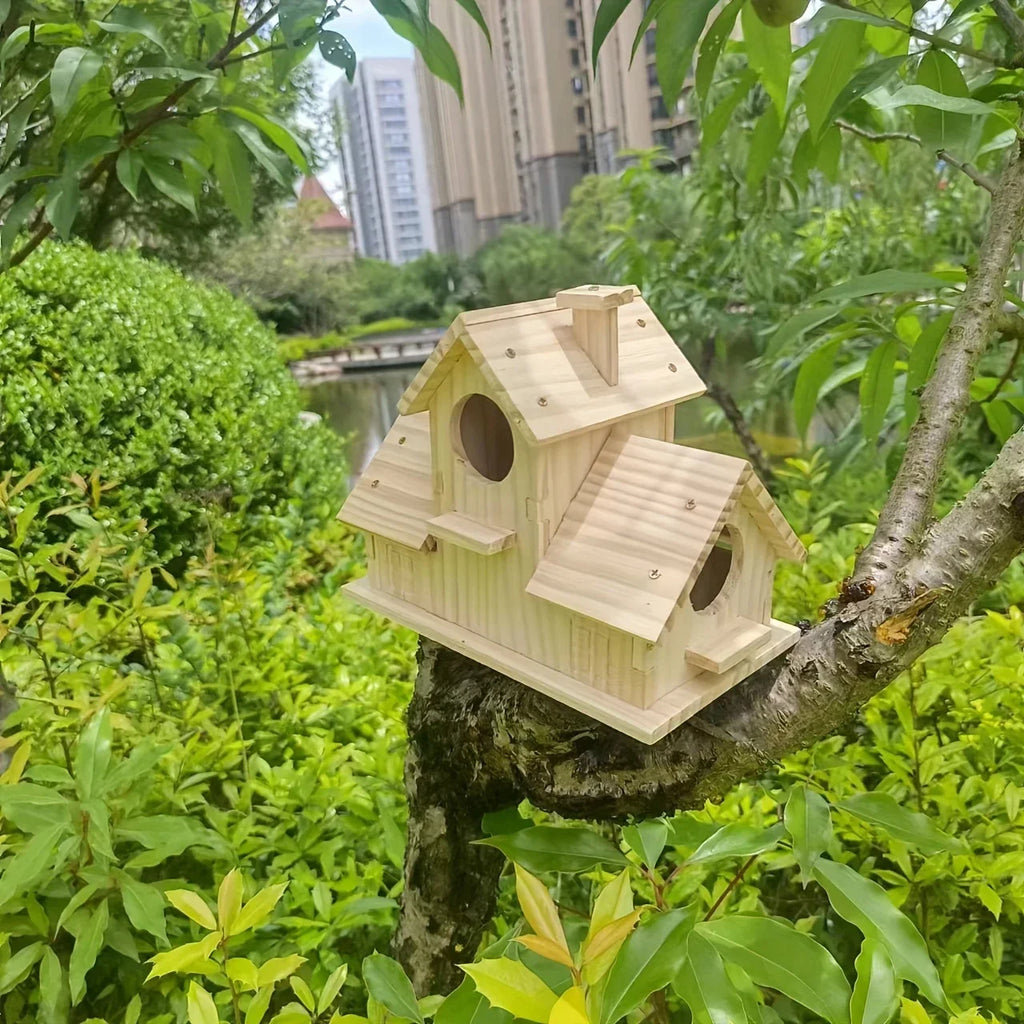 Wooden Bird Nest Outdoor Parrot House Weatherproof Bird Feeder Countryside Designed Garden Ornament