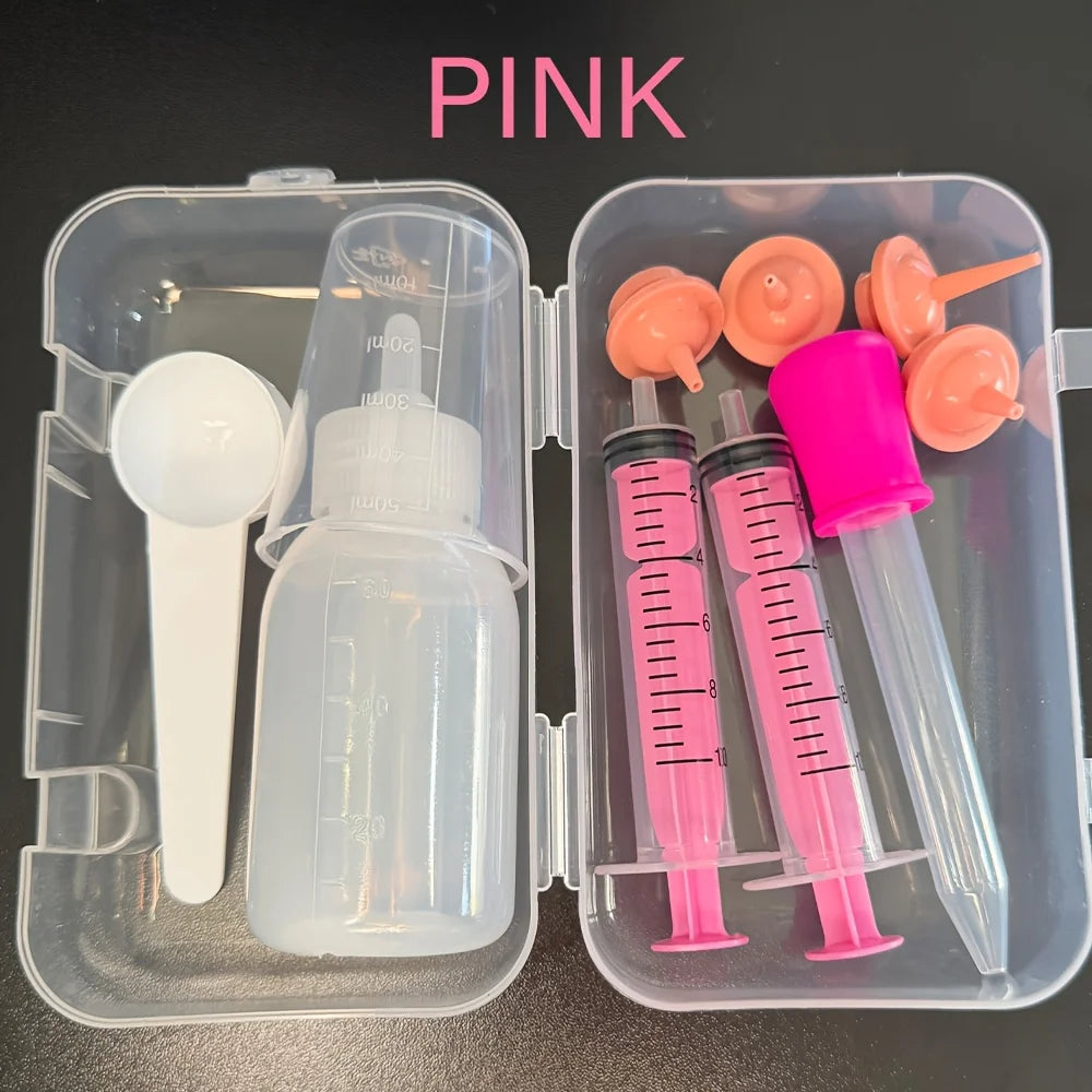 Small pet care set, with a variety of tools and clear scales; Multiple spare silicone heads are bite-resistant and durable.